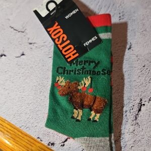 🌟3/$25🌟 HotSox Red and Green Mouse Merry Christmas Women's Socks